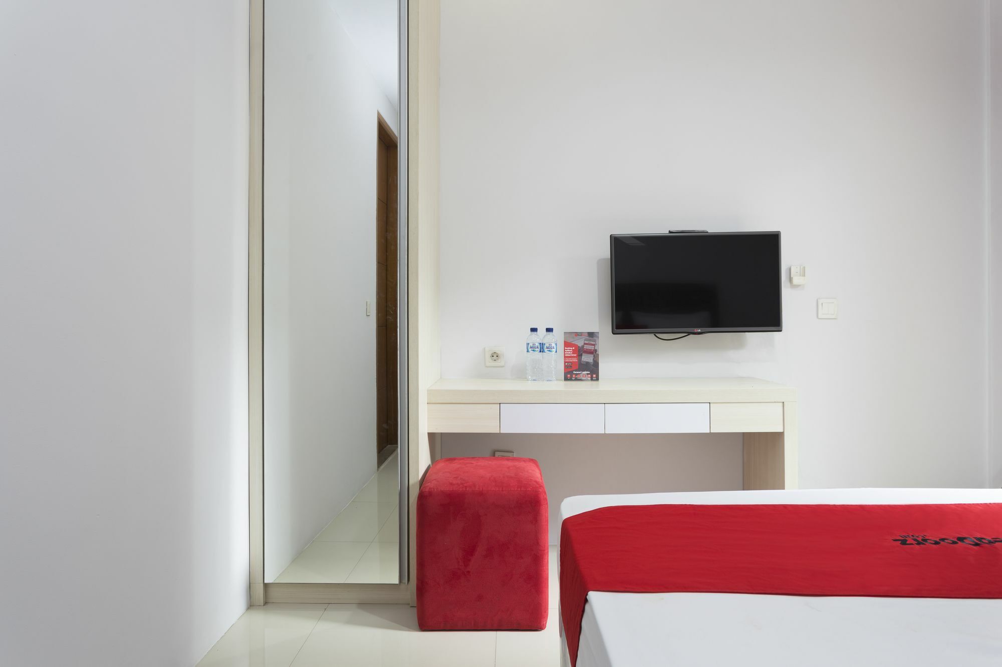 Reddoorz Plus Near Cilandak Town Square 2 Jakarta Exterior foto