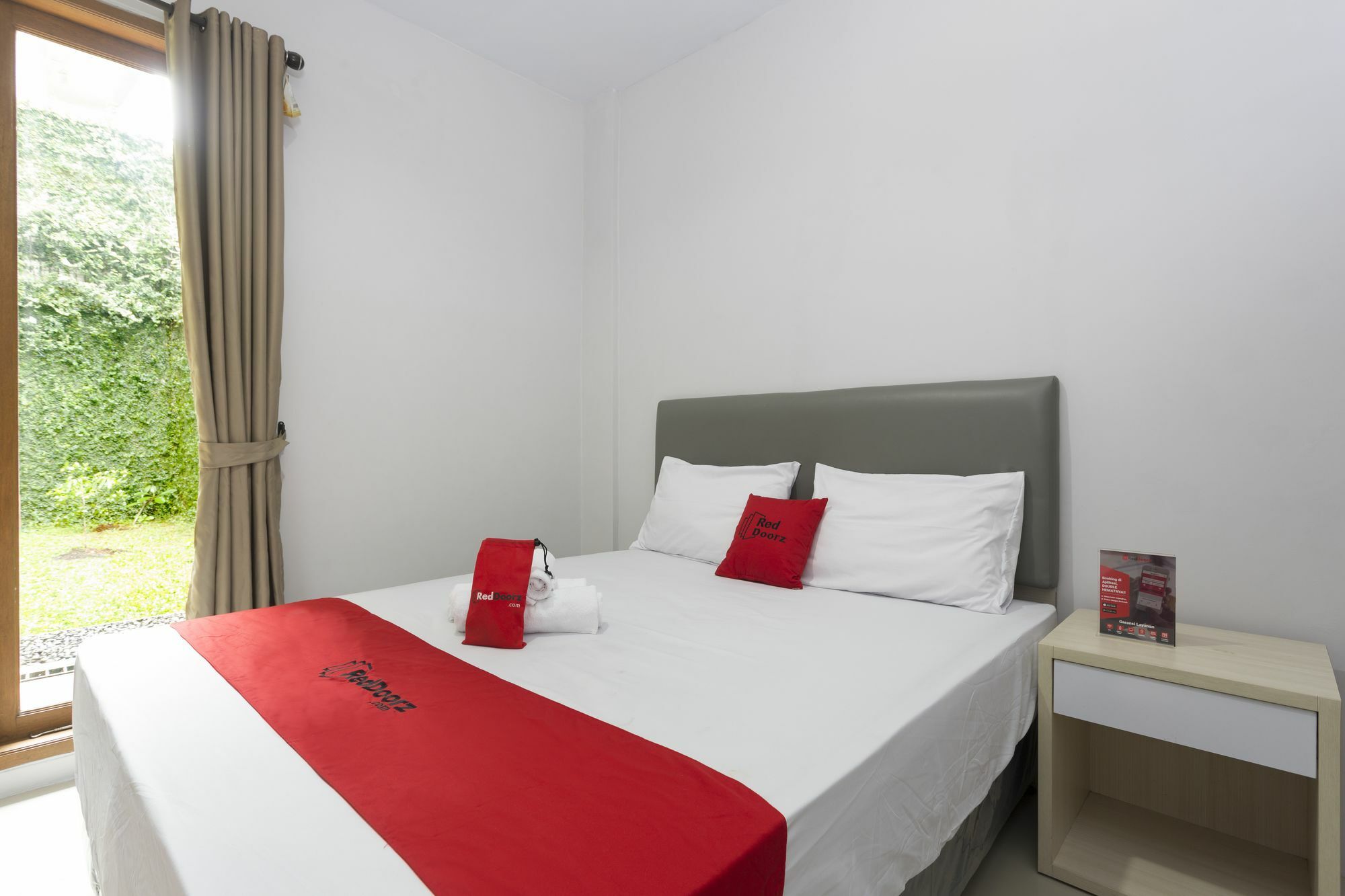 Reddoorz Plus Near Cilandak Town Square 2 Jakarta Exterior foto