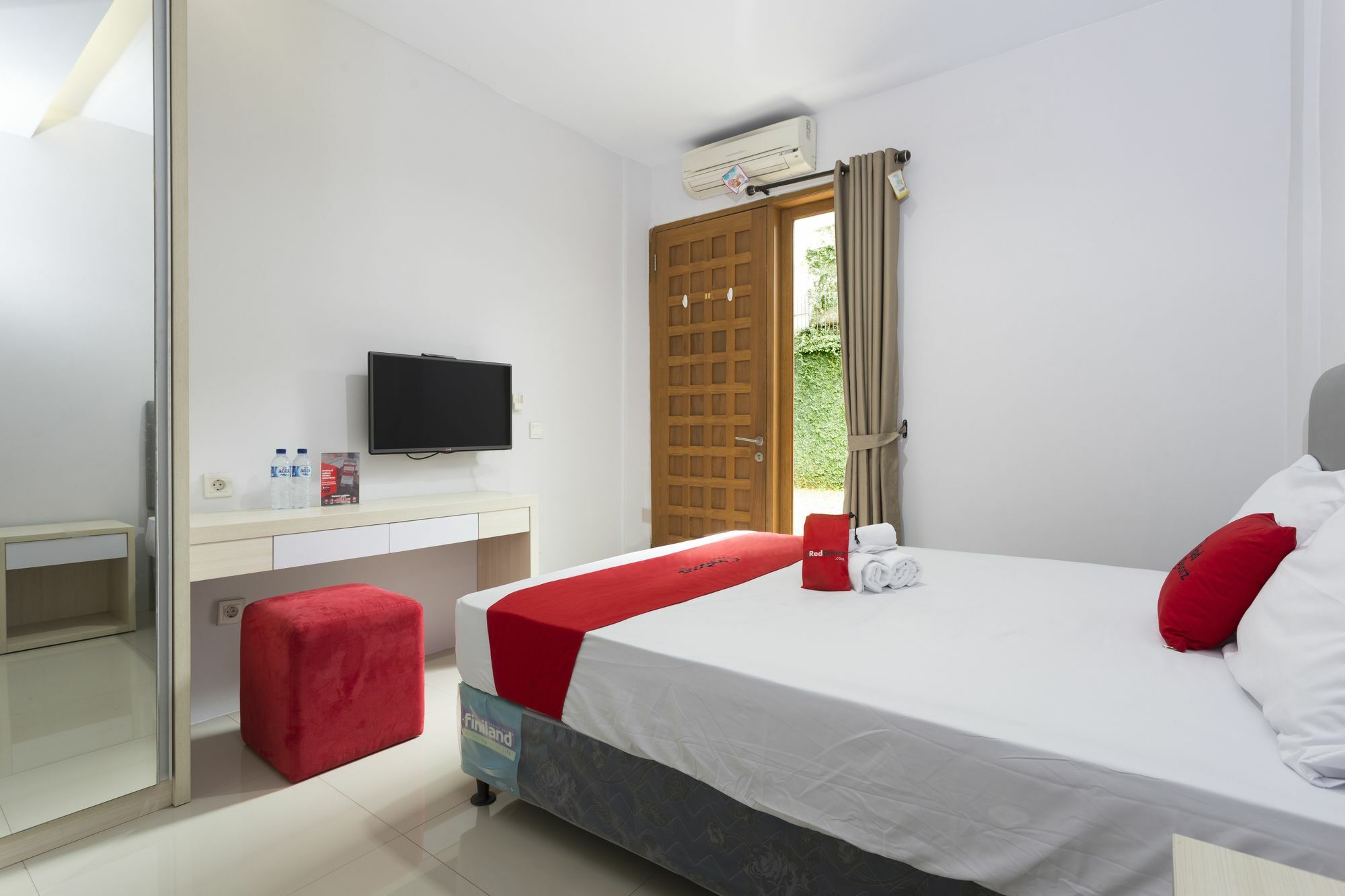 Reddoorz Plus Near Cilandak Town Square 2 Jakarta Exterior foto